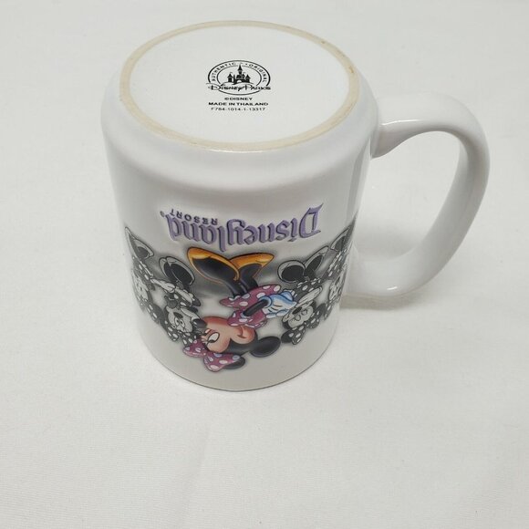 Disney Parks Minnie Mouse Emotions Embossed Coffee Mug 3D Pink Shadow Style - Picture 7 of 9